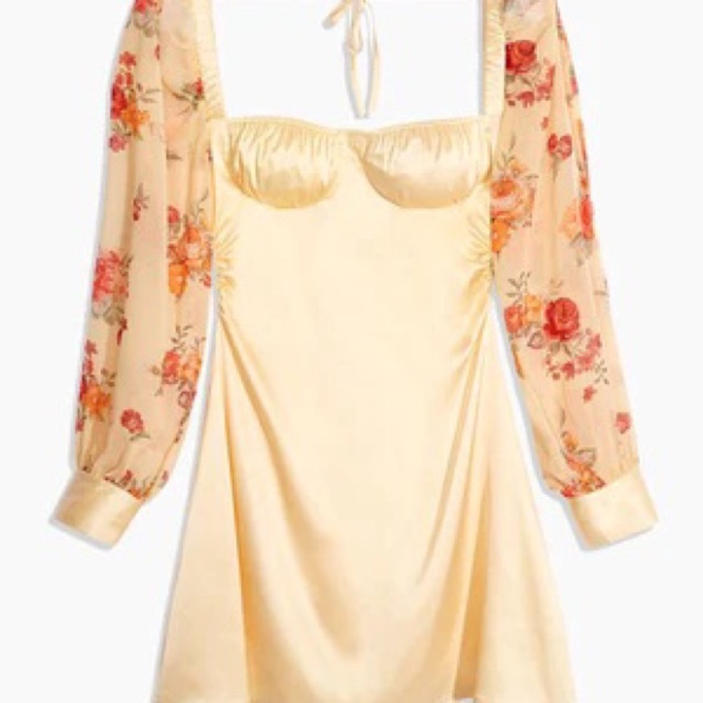 Danielle Bernstein Puff sleeve mini dress.